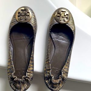 Tory Burch “T” black and gold flats